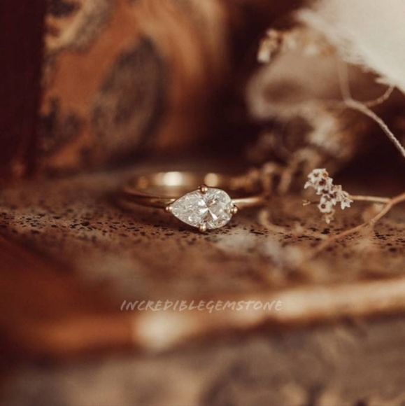 1.5ct Teardrop Rose Gold Ring - Picture 1 of 4